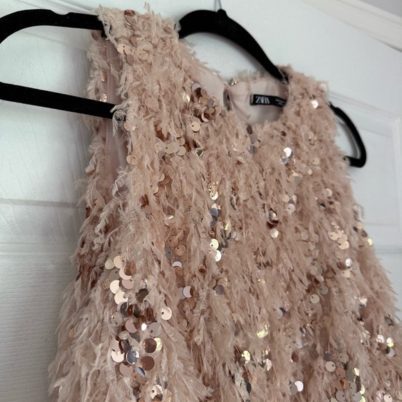 Zara viral blush pink feather sequin crop top - size Small (S) NWOT - Picture 9 of 11